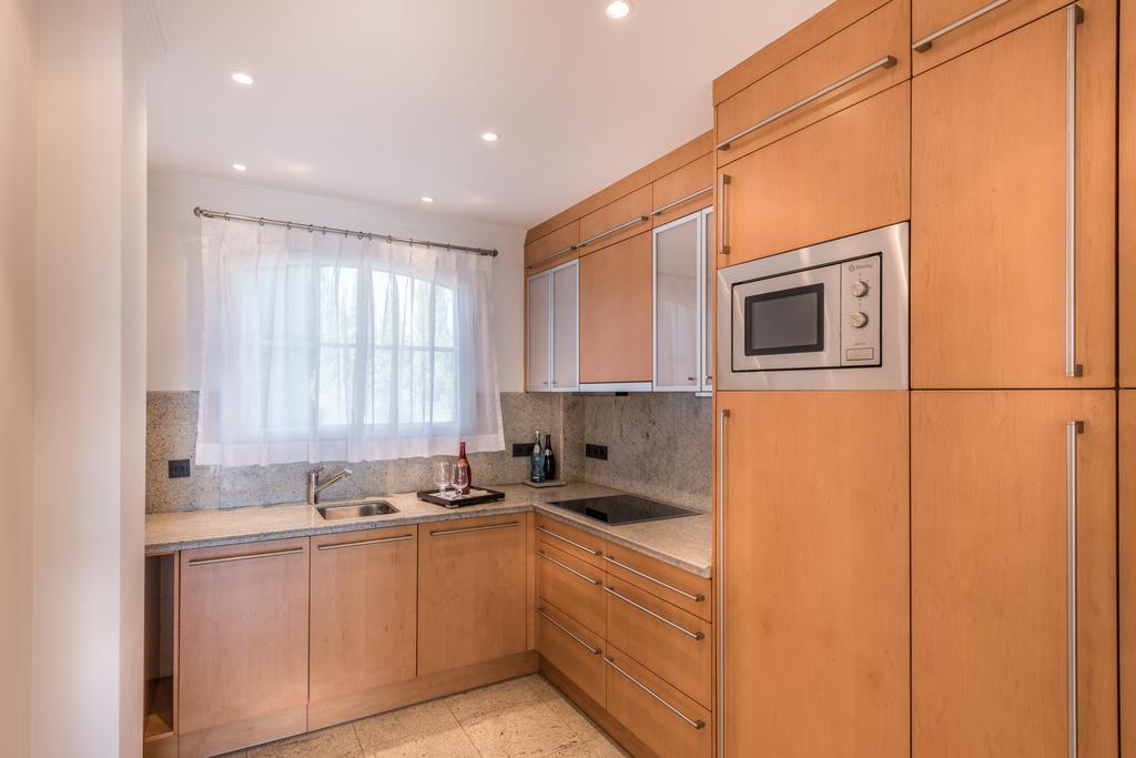 Las Dunas Suites & Apartments Estepona Ruang foto