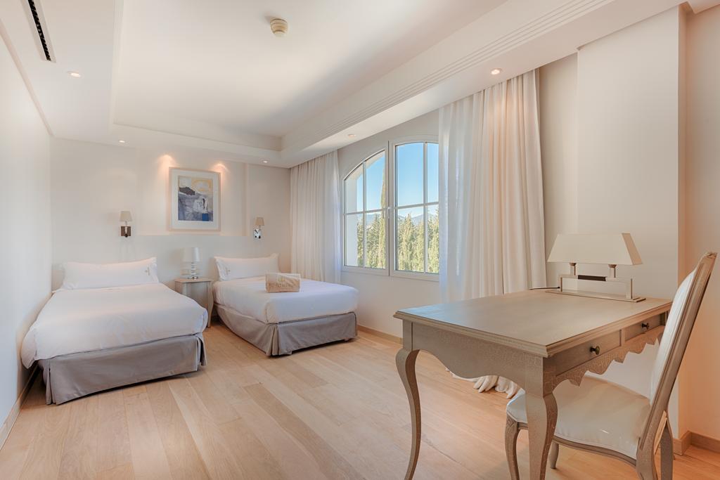 Las Dunas Suites & Apartments Estepona Ruang foto