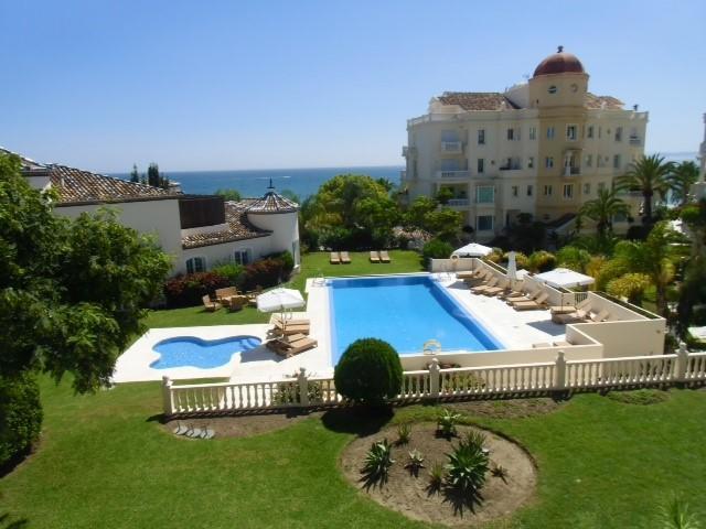 Las Dunas Suites & Apartments Estepona Bagian luar foto