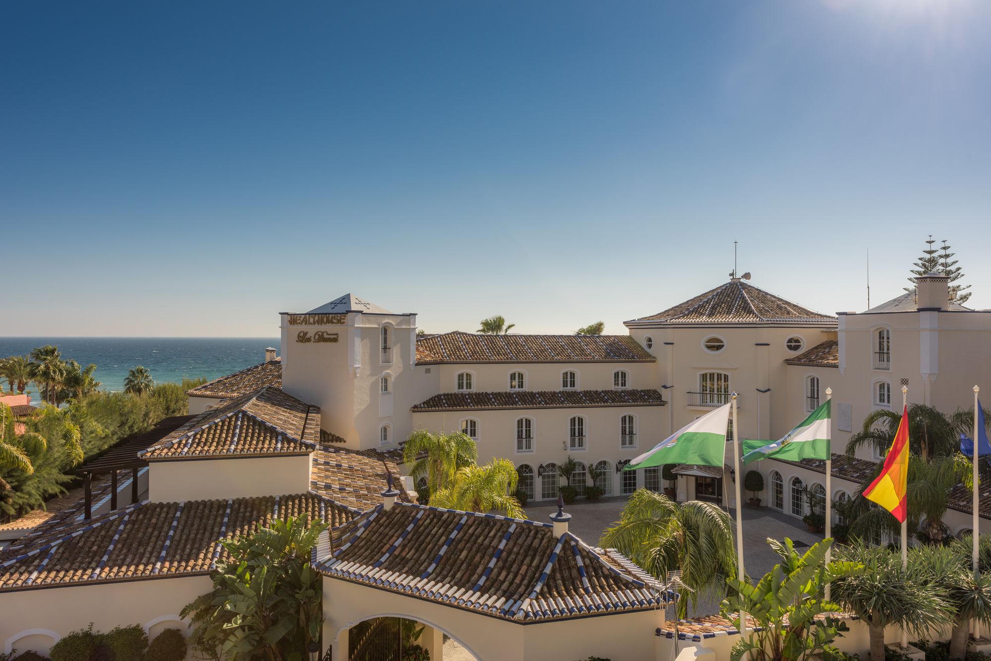 Las Dunas Suites & Apartments Estepona Bagian luar foto