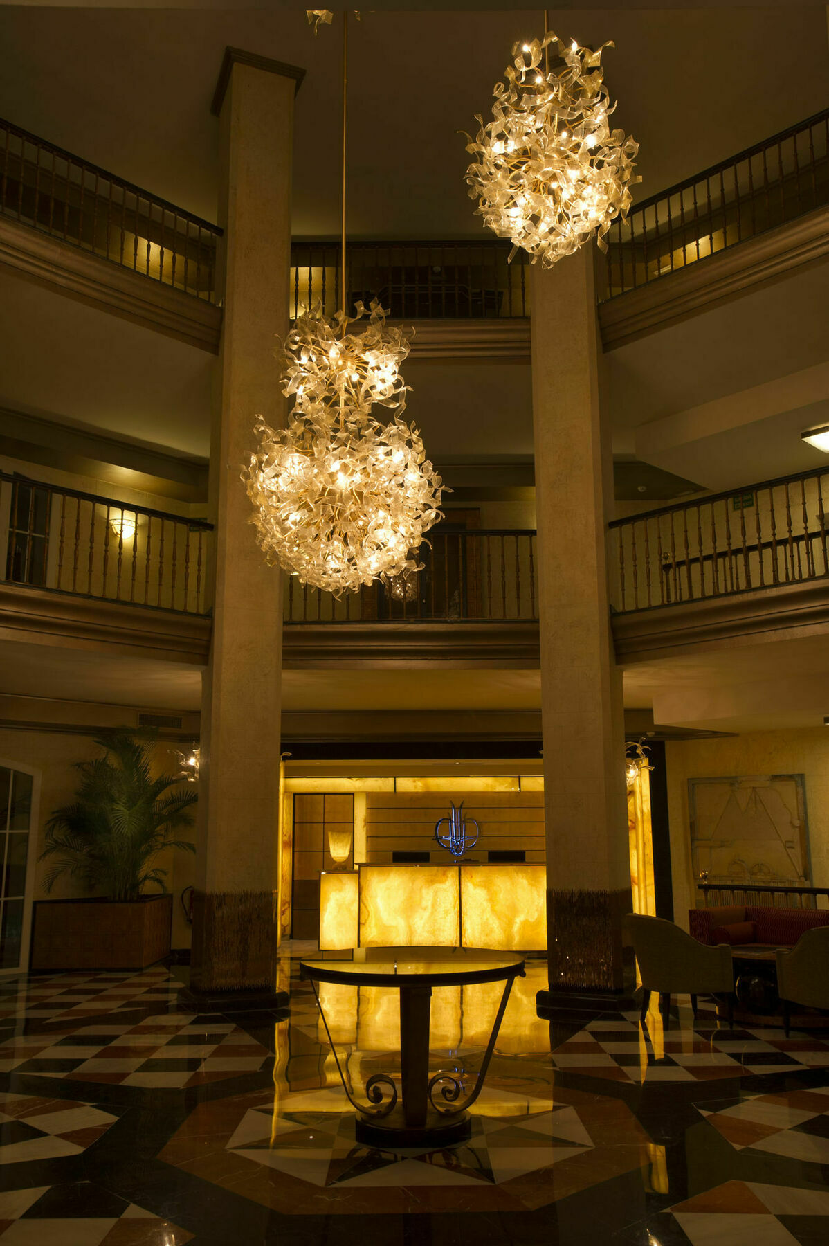 Las Dunas Suites & Apartments Estepona Bagian luar foto